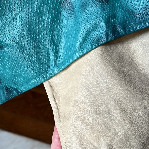Topshop 100% Leather Turquoise Layered Snakeskin Mini Skirt Sz 2 - Picture 3 of 10